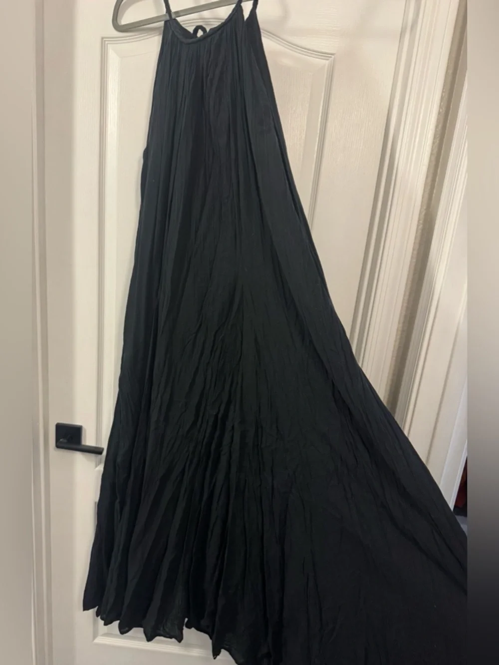 Elan Maxi Dress with Pockets - Black - Picture 12 of 13